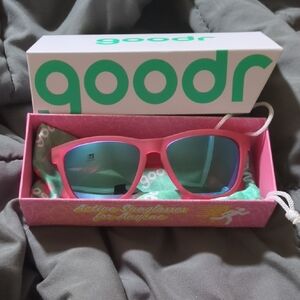 NIB Goodr Pink Sunglasses Flamingos On A Booze Cruise